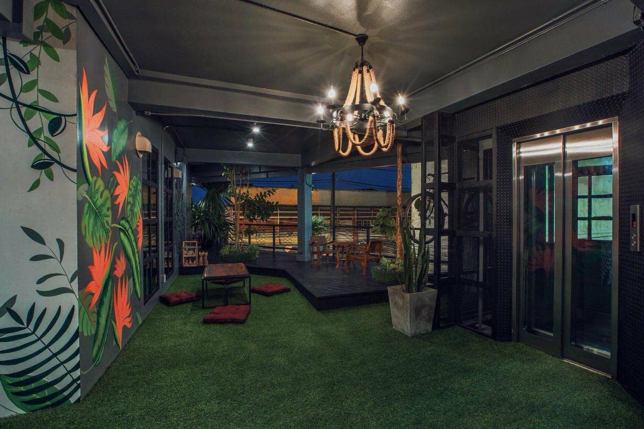Hugnur Hostel And Coffee Chiang Mai Luaran gambar